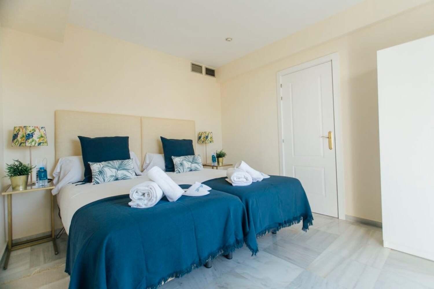Wide And Bright- 3bd 2bth- Arenal Séville